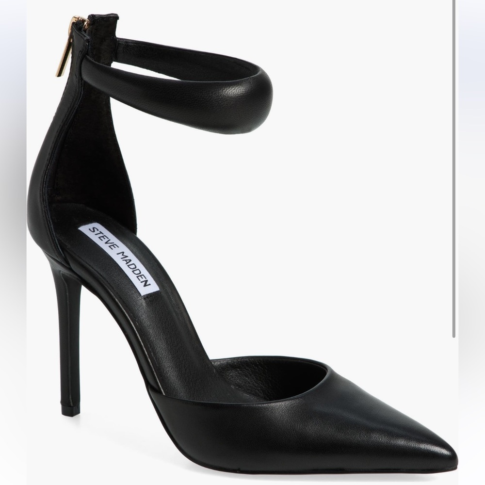 Steve Madden Ele Ankle Strap Pump